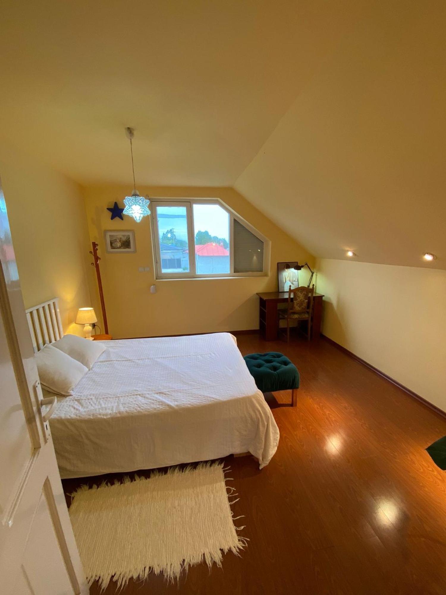 Cosy Bedroom For 2 With Balcony In A Family Villa Turnu Măgurele エクステリア 写真