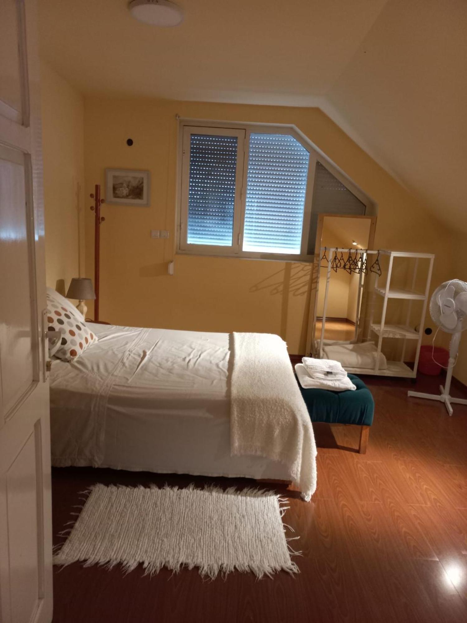 Cosy Bedroom For 2 With Balcony In A Family Villa Turnu Măgurele エクステリア 写真